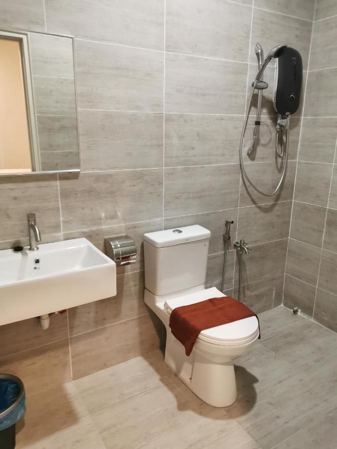 L Hotel Simpang Renggam Eksteriør billede